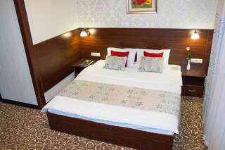 Мини-отель Silk Way Алматы Большой двухместный номер с 1 кроватью или 2 отдельными кроватями-3