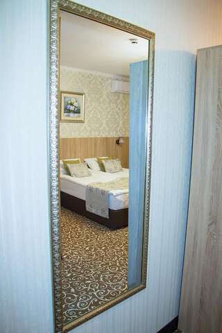 Мини-отель Silk Way Алматы Большой двухместный номер с 1 кроватью или 2 отдельными кроватями-6